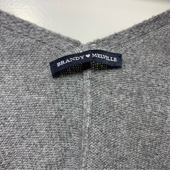 BRANDY MELVILLE - Shrug Cardigan - Knit - Grey - Women’s O/S - Picture 5 of 8